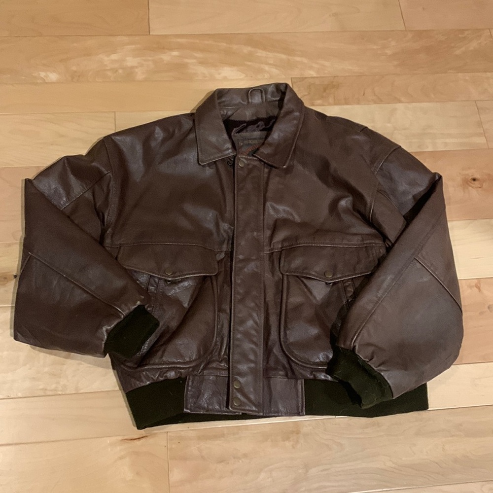 Adventure Bound Mens Vintage Bomber Leather Jacket size large by Wilsons